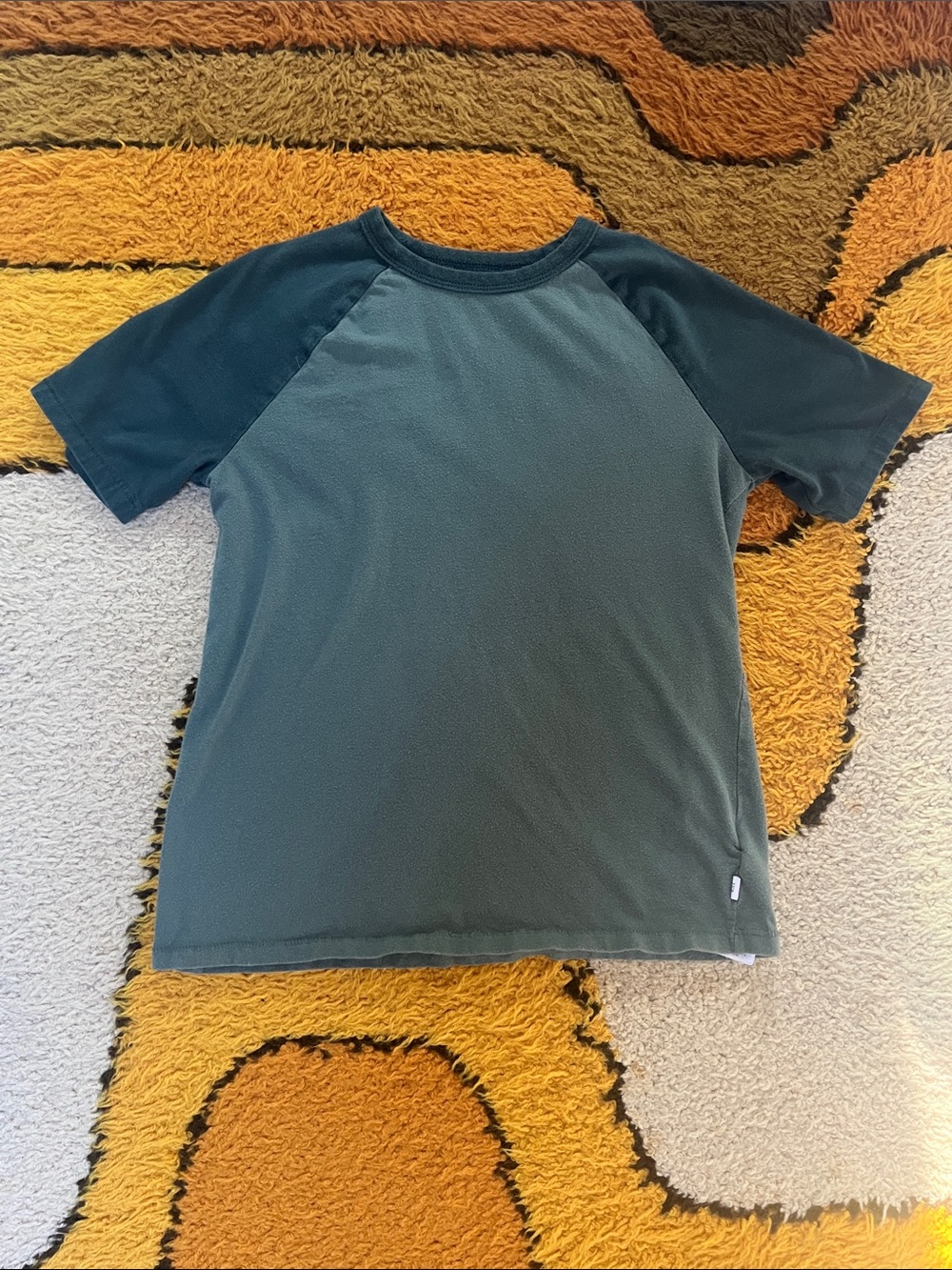 Gap Raglan Tee